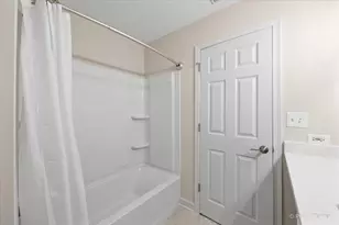 [Address not provided], Lake in the Hills, IL 60156 - Photo 28