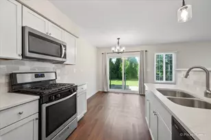 [Address not provided], Lake in the Hills, IL 60156 - Photo 10