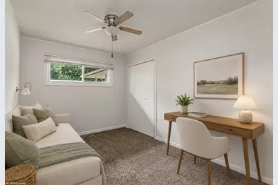 560 Lakewood Boulevard, Park Forest, IL 60466 - Photo 12