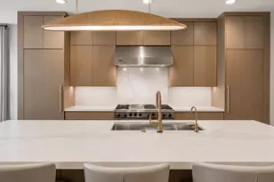 2542 N Wayne Ave, Chicago, IL 60614 - Photo 8