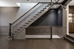 2542 N Wayne Ave, Chicago, IL 60614 - Photo 12