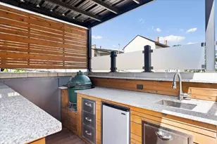 1410 W Huron St, Chicago, IL 60642 - Photo 26