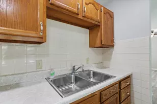 3316 Kimberly Dr, Champaign, IL 61821 - Photo 12