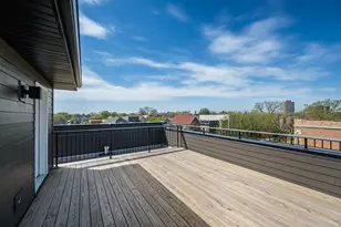708 E 41st St, Chicago, IL 60653 - Photo 32