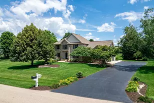 840 Boulder Ridge Dr, Belvidere, IL 61008 - Photo 2