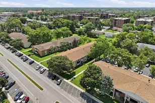 8996 Kennedy Dr, Des Plaines, IL 60016 - Photo 28