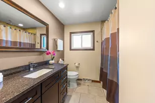 1219 N Itasca Rd, Addison, IL 60101 - Photo 16