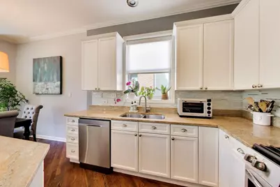 1732 W Diversey Parkway #2W, Chicago, IL 60614 - Photo 8