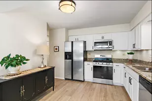 2185 Camden Ln, Hanover Park, IL 60133 - Photo 10