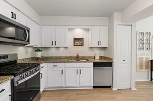 2185 Camden Ln, Hanover Park, IL 60133 - Photo 12