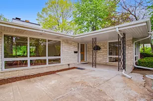 6503 N Longmeadow Ave, Lincolnwood, IL 60712 - Photo 4