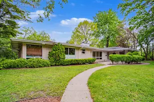 6503 N Longmeadow Ave, Lincolnwood, IL 60712 - Photo 1