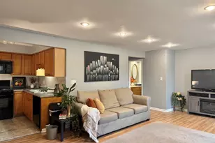 1787 W Algonquin Rd, Mount Prospect, IL 60056 - Photo 2