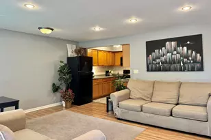 1787 W Algonquin Rd, Mount Prospect, IL 60056 - Photo 6