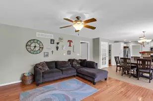 210 Goldenrod Dr, Savoy, IL 61874 - Photo 22