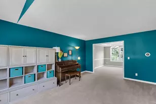 210 Goldenrod Dr, Savoy, IL 61874 - Photo 8