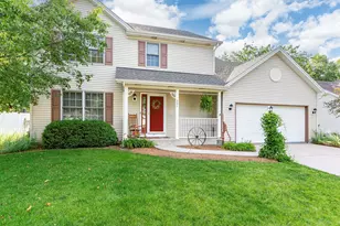 301 Savoy Dr, Shorewood, IL 60404 - Photo 1