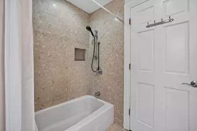 75 N 2nd Avenue, Des Plaines, IL 60016 - Photo 24