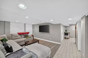 75 N 2nd Ave, Des Plaines, IL 60016 - Photo 28