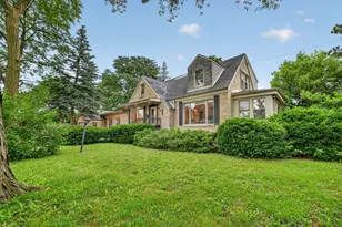 75 N 2nd Ave, Des Plaines, IL 60016 - Photo 2