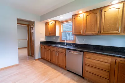 28916 W Main Street, Cary, IL 60013 - Photo 6
