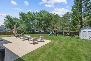 902 Chatham Dr, Carol Stream, IL 60188 - Photo 32