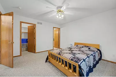 813 Shadow Bluff Drive, Galena, IL 61036 - Photo 14