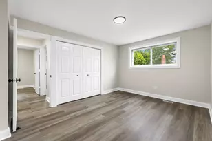 1055 Samson Dr, University Park, IL 60484 - Photo 10