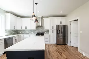 7948 W 74th St, Bridgeview, IL 60455 - Photo 14