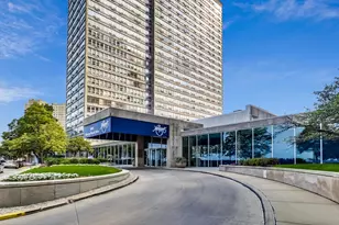 4800 S Chicago Beach Dr, Chicago, IL 60615 - Photo 1