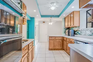 5351 W Waveland Ave, Chicago, IL 60641 - Photo 8