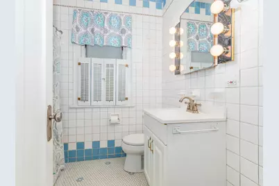 5351 W Waveland Avenue, Chicago, IL 60641 - Photo 14