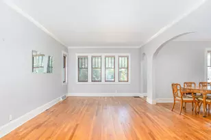 5351 W Waveland Ave, Chicago, IL 60641 - Photo 4