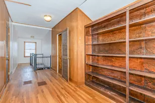 5351 W Waveland Ave, Chicago, IL 60641 - Photo 18