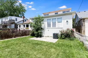 5351 W Waveland Ave, Chicago, IL 60641 - Photo 24