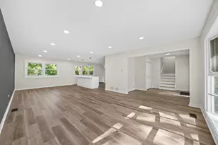 123 Kainer Ave, Barrington, IL 60010 - Photo 10