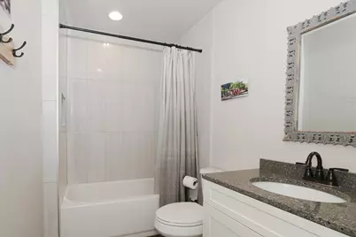 5049 Lichfield Drive, Hoffman Estates, IL 60010 - Photo 18