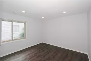 5049 Lichfield Dr, Hoffman Estates, IL 60010 - Photo 16