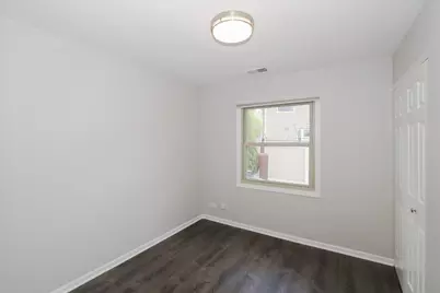 5049 Lichfield Drive, Hoffman Estates, IL 60010 - Photo 22