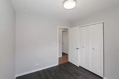 5049 Lichfield Drive, Hoffman Estates, IL 60010 - Photo 20
