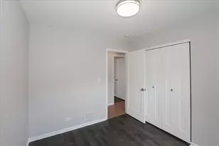 5049 Lichfield Dr, Hoffman Estates, IL 60010 - Photo 20