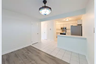 483 N Larch Avenue #204W, Elmhurst, IL 60126 - Photo 2