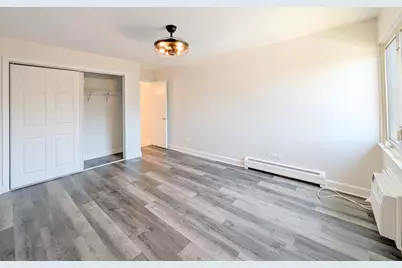 483 N Larch Avenue #204W, Elmhurst, IL 60126 - Photo 8
