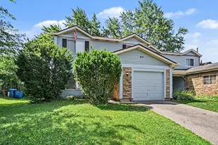 43 Stonefield Dr, Glendale Heights, IL 60139 - Photo 2