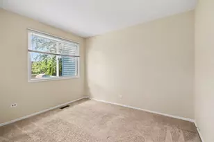 43 Stonefield Dr, Glendale Heights, IL 60139 - Photo 18