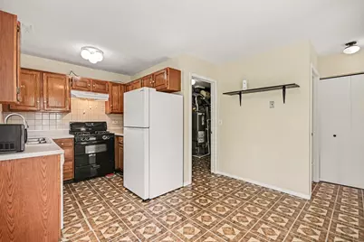 43 Stonefield Drive, Glendale Heights, IL 60139 - Photo 10