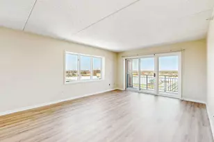 750 Pearson St, Des Plaines, IL 60016 - Photo 2