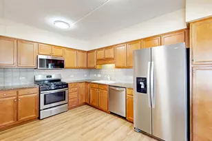 750 Pearson St, Des Plaines, IL 60016 - Photo 6