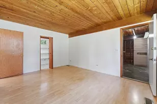 1460 Eagle Rd, Elgin, IL 60123 - Photo 16