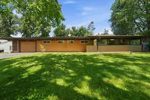 1460 Eagle Rd, Elgin, IL 60123 - Photo 2